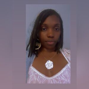 Meet your Posher, Telesha